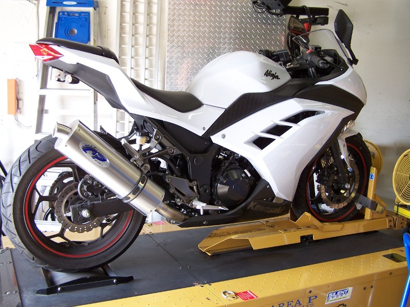 ISTUNT Motorcycle Slip on Exhaust system Mid Pipe With Muffler Fit For Kawasaki ninja 250 ninja 300 2008-2017 